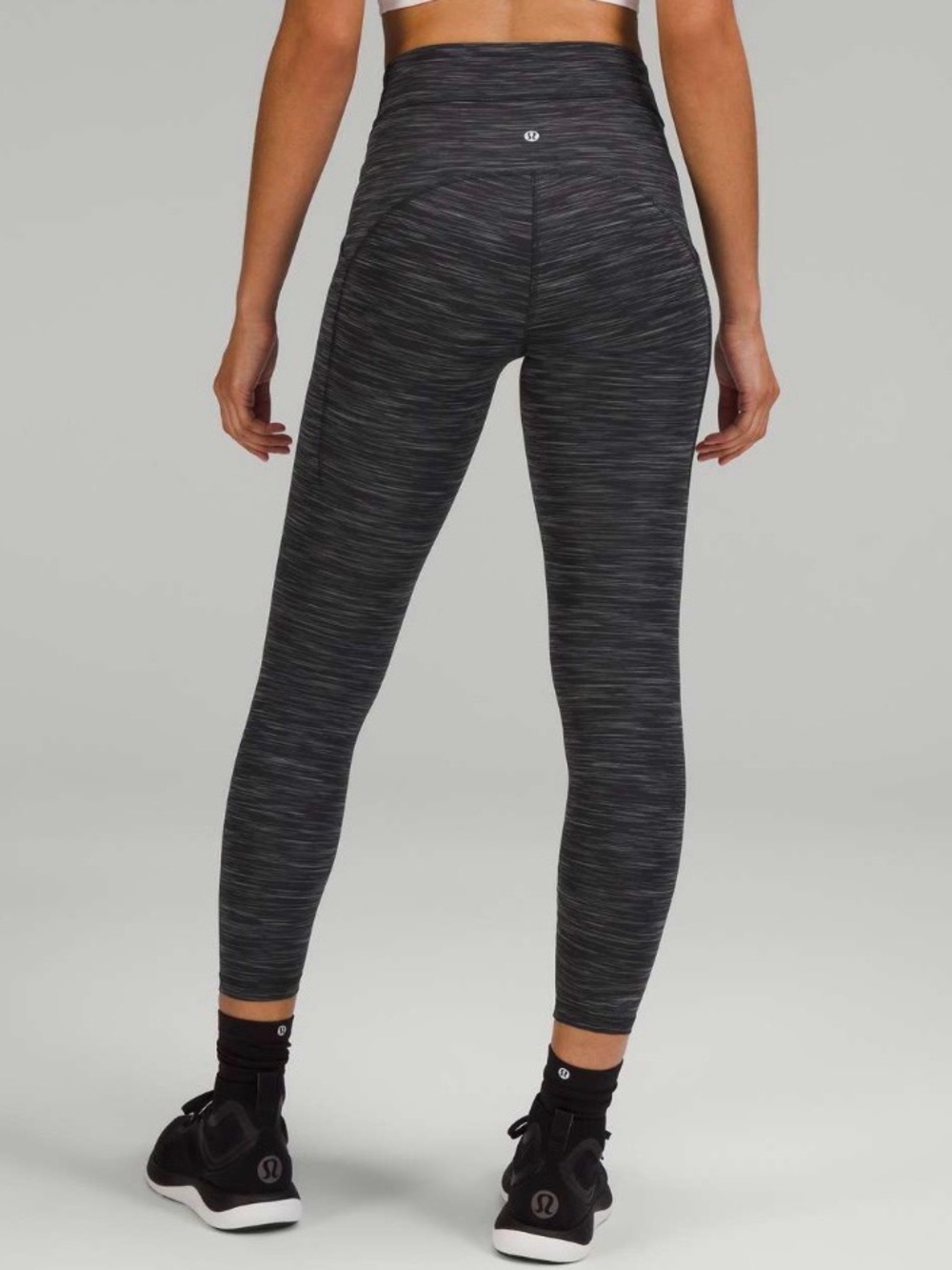 Lululemon Power Thru High-Rise Tight 25"
Heathered Black 🖤Like 🆕✨
